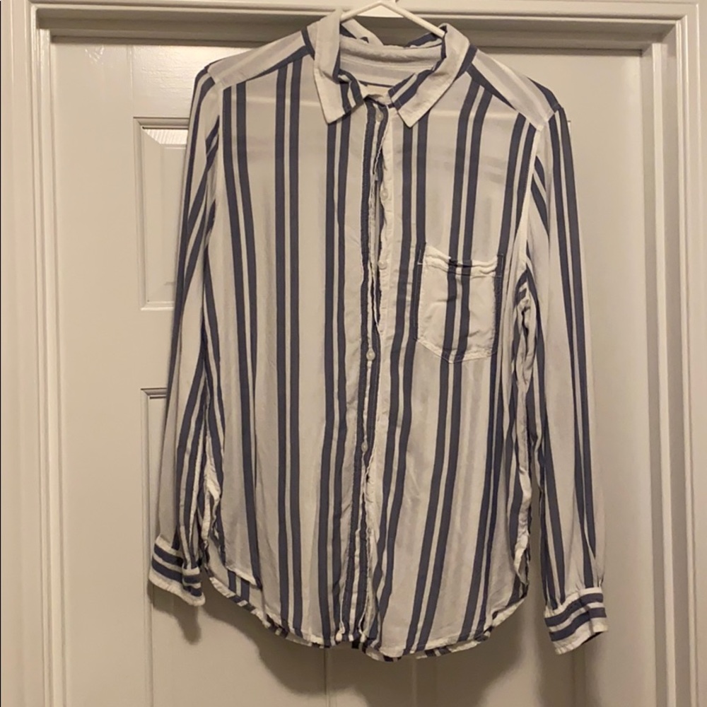 long sleeve American Eagle shirt